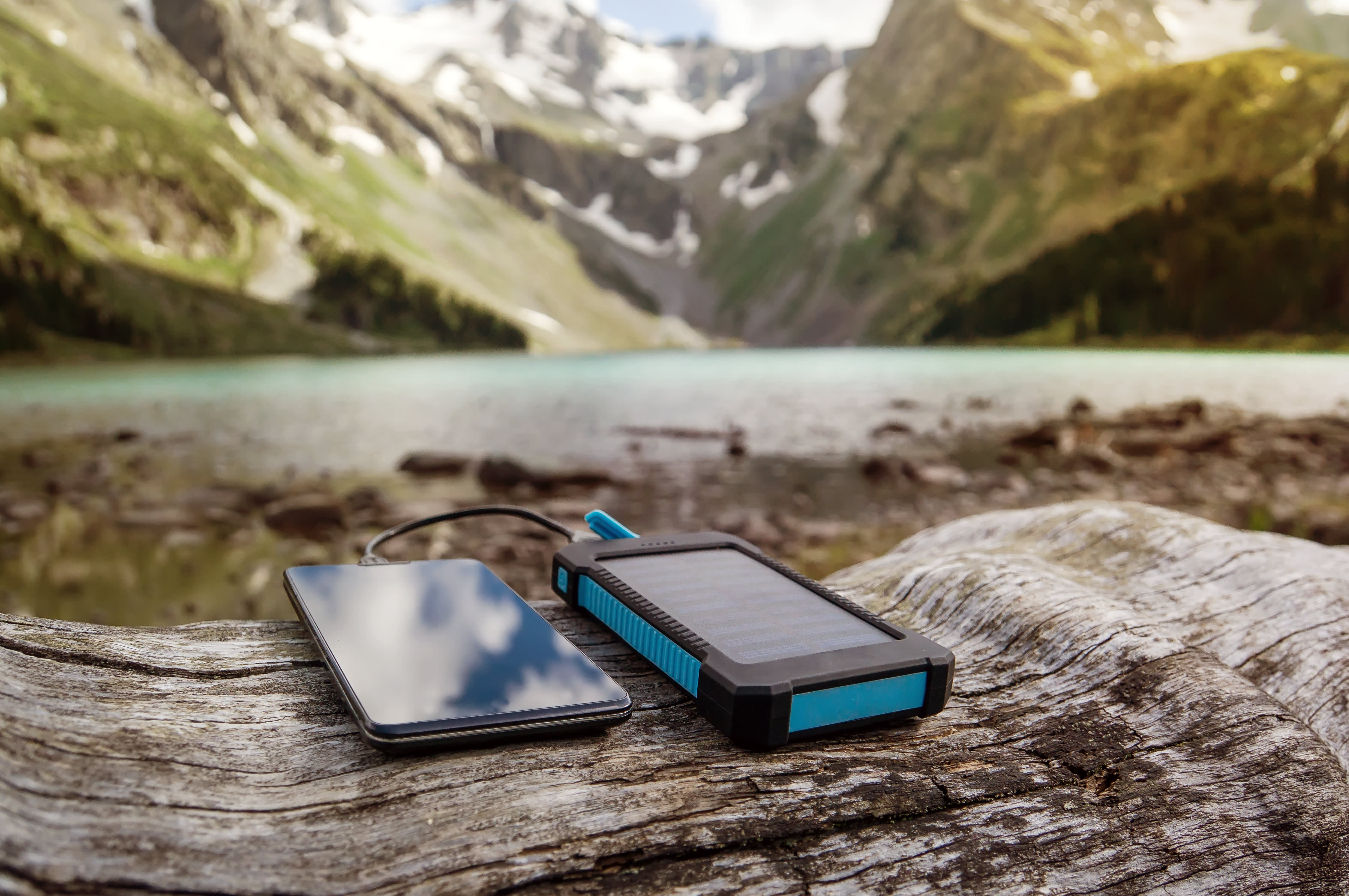 External Battery Christmas Gift Guide for Travellers