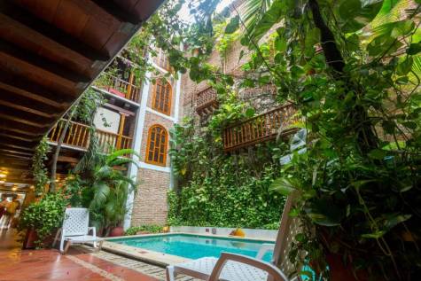 Colombia: Culture, Coffee & Caribbean