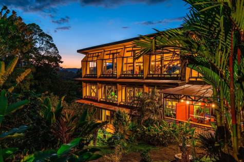 Wild Costa Rica – Premium Adventure
