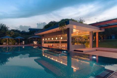DoubleTree by Hilton Weerawila