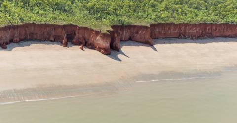 Kystklipper nær Finnis River Mouth, Darwin, Northern Territory, Australien