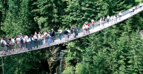 Canada - British Columbia - Capilano Suspension Bridge.jpg