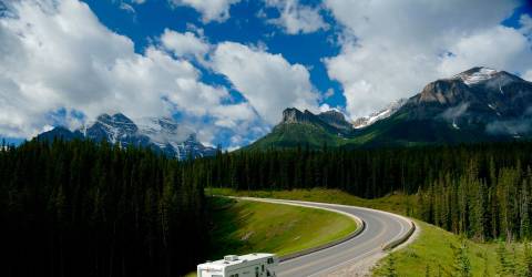 Canada - Icefields Parkway - Camper