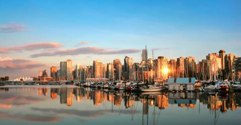 Canada_-_British_Columbia_-_Vancouver_by_water-jpg