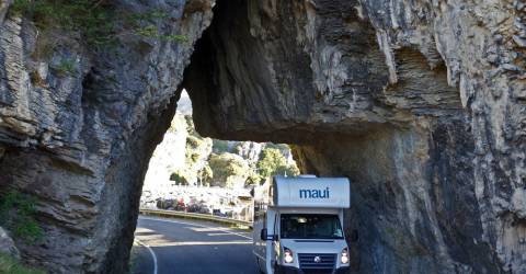 new_zealand_-_autocamper_-_maui_-_beach_-_outdoor_16.jpg