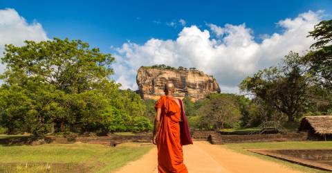 Sri Lanka: Te, kolonialt arv och gyllene stränder