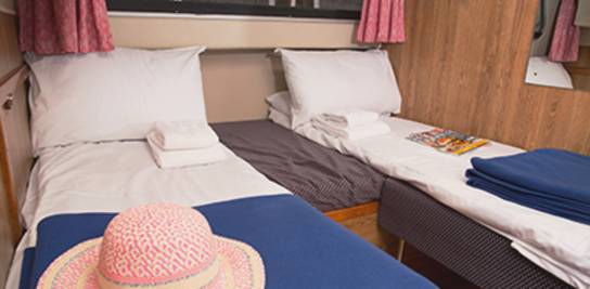 Cirrus A cabins &amp; bathrooms