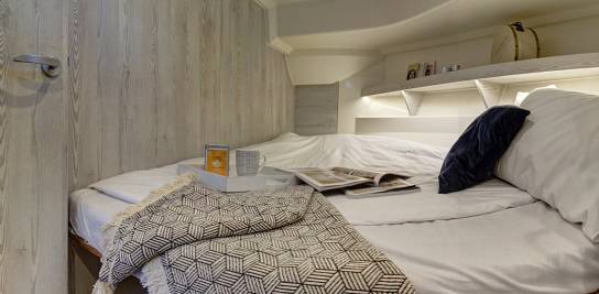 Horizon 2 - forward cabin