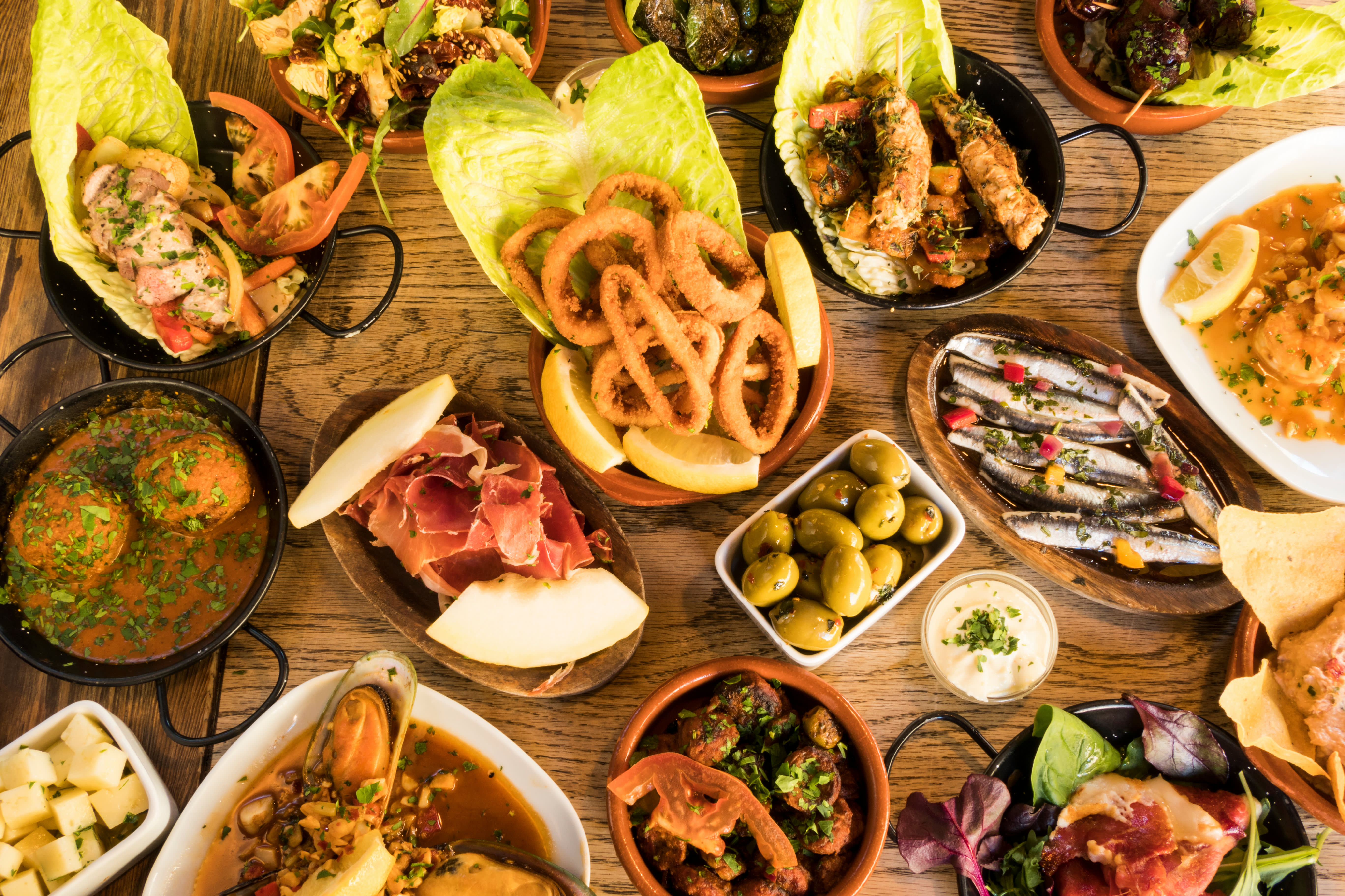 Hiking Italy or Spain: An Expert’s Guide to Help You Decide