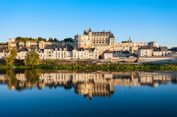 Loire Valley: Walks, Wine & Chateaux