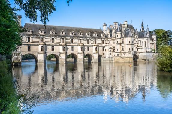 Loire Valley: Walks, Wine & Chateaux