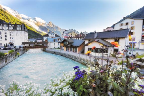 Tour du Mont Blanc Hotel Trek