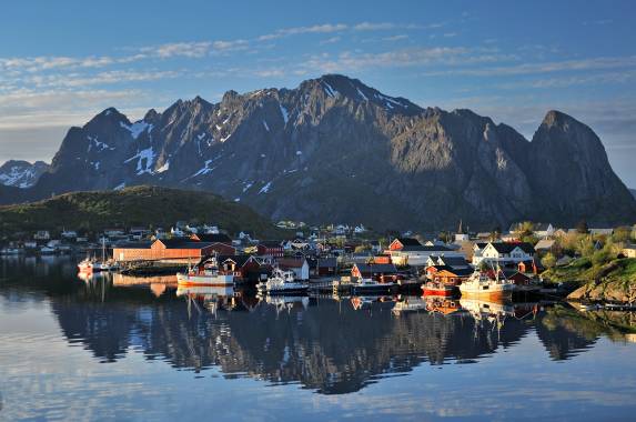 Antarctic Express: Fly South, Cruise North