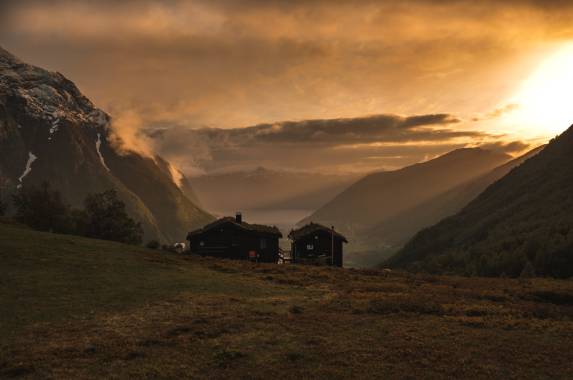 Signature Norway | Where Fjords Meet Sky