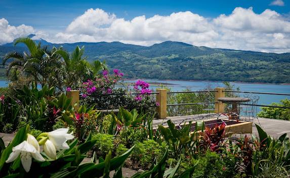 Lake Arenal Hotel, Brewery & Farm
