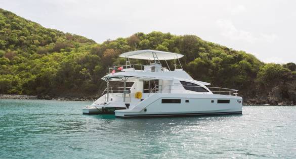 moorings 514PC underway