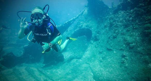 Man scuba diving