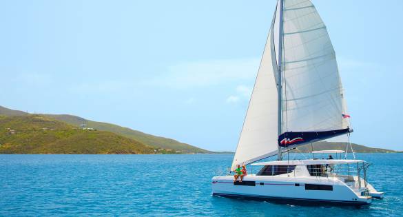 The Moorings Crewed 4500
