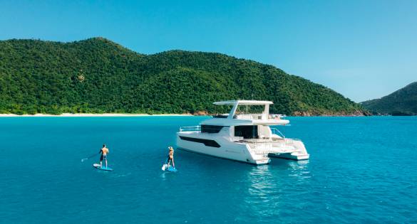 Sailing and paddle boarding in the BVI