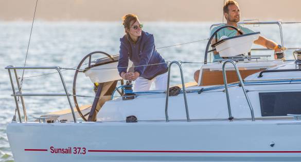 Sunsail 37.3 Layout