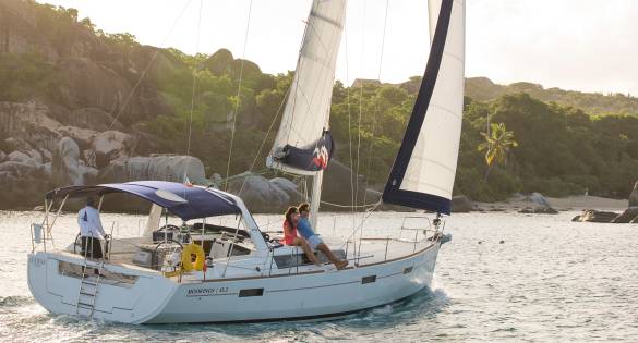 skippered charter on monohull in the BVI