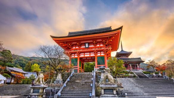 Kiyomizu temple in autumn season