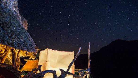 Enchanting Travels Kenya Tours Laikipia Hotels Il Ngwesi Starbed