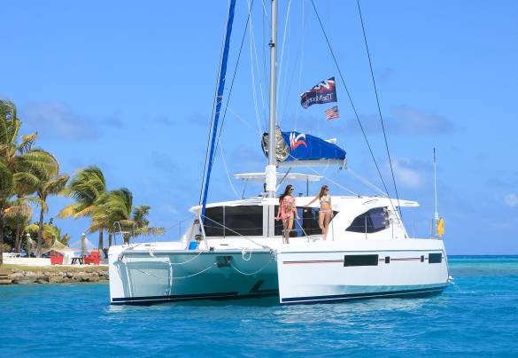 Moorings 4800 underway