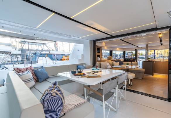 Moorings 5200 avec équipage