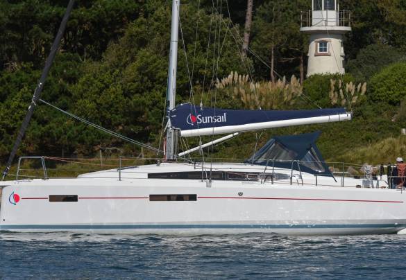 Sunsail 38.0 Sailing