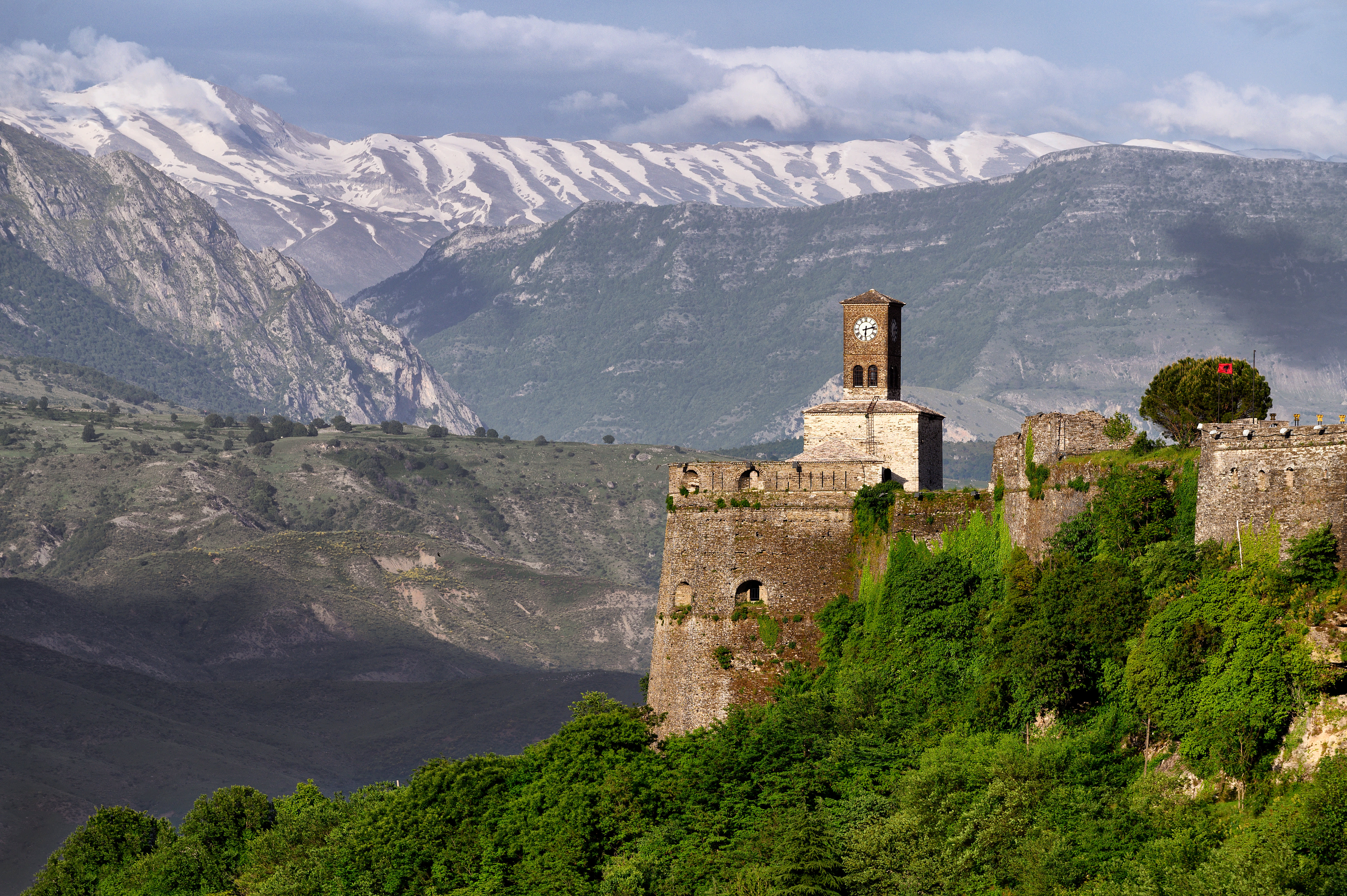 5 Epic Bike Rides Around Europe