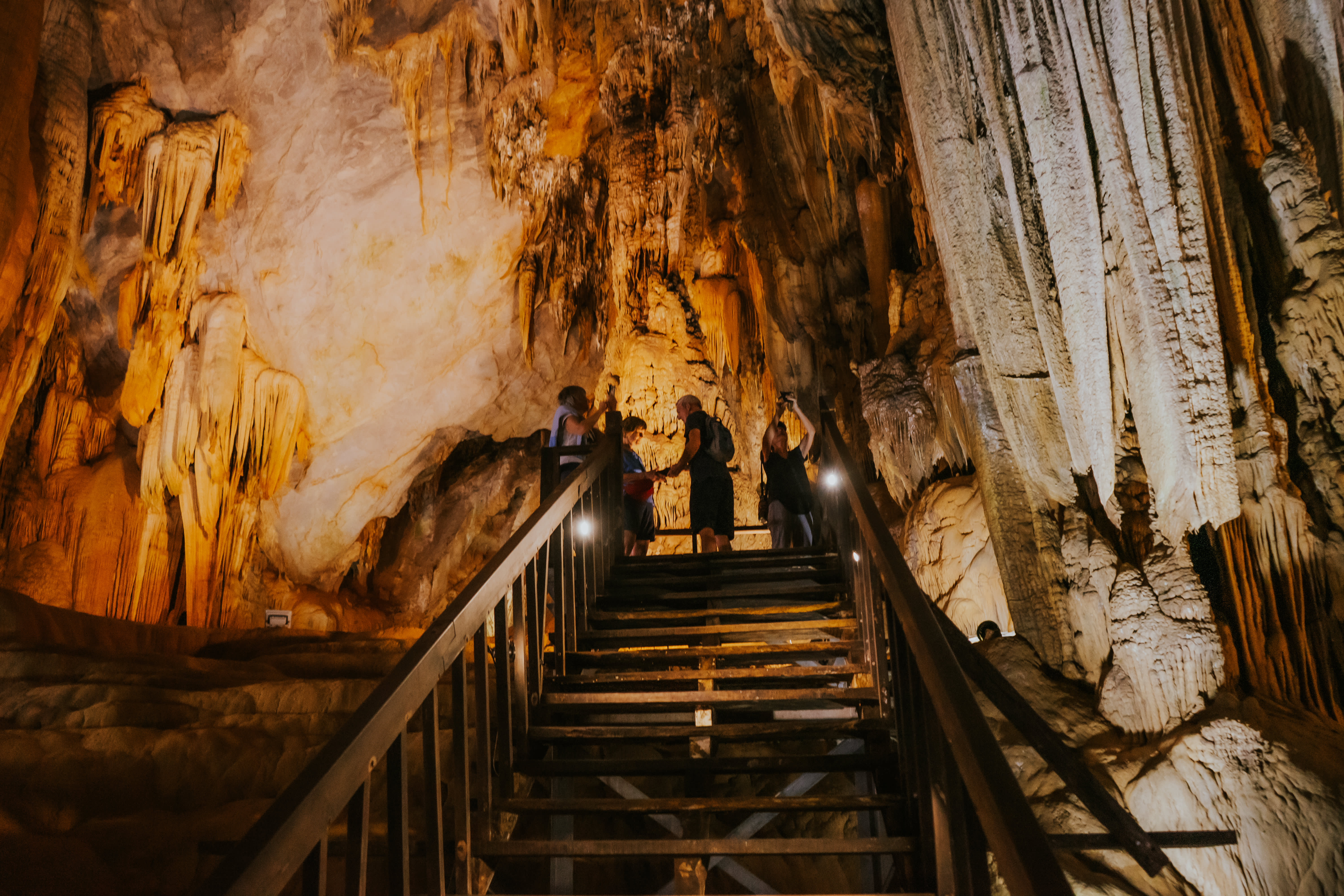 Paradise Cave 