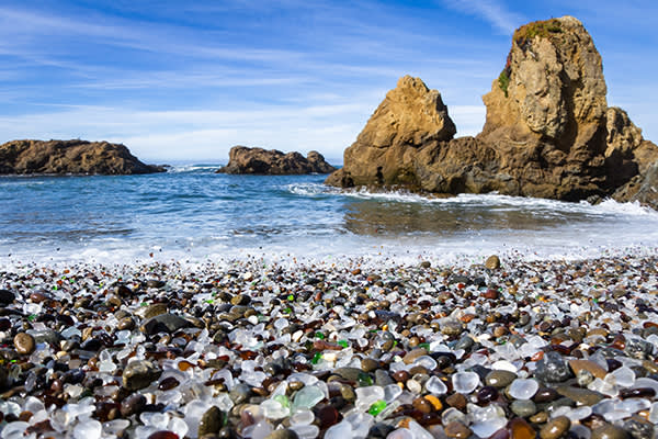 600x400-glass-beach