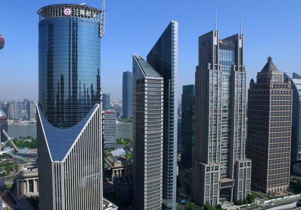 a tall building in a city