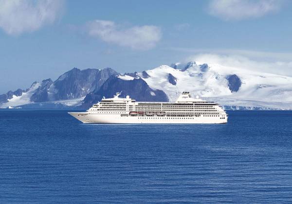 Seven Seas Mariner in Alaska