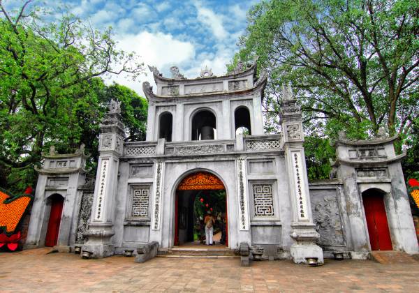 Vietnam: Legendary Landscapes