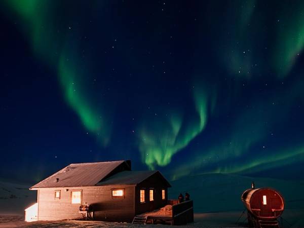 Svalbard Arctic Adventure – Sunny Winter
