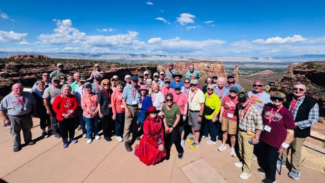 Crimson Canyons & Mesas National Parks Tour