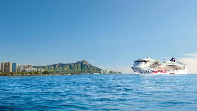 Hawaiian Islands Cruise & Tour