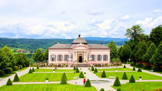 Elegant Danube River Cruise & Tour