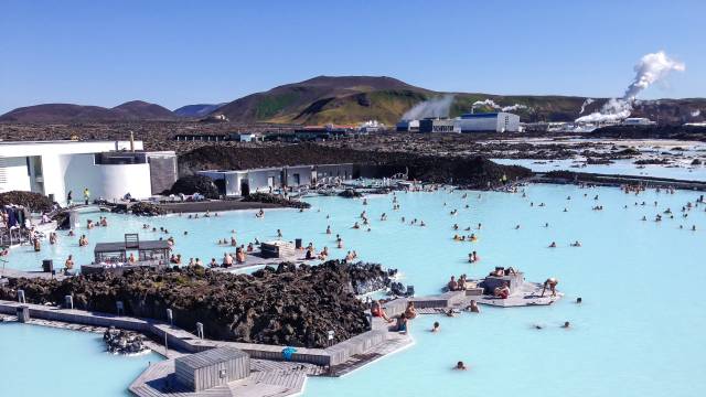 Enchanting Iceland Tour