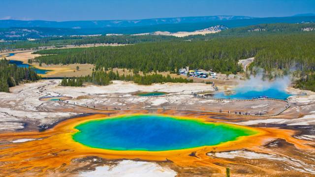 Ultimate Canyons & Rocky Mountains National Parks Tour