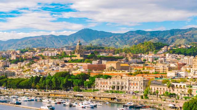 Mediterranean Escape – Barcelona to Rome Cruise & Tour