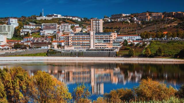 Portugal: Walking & Wine – Premium Adventure