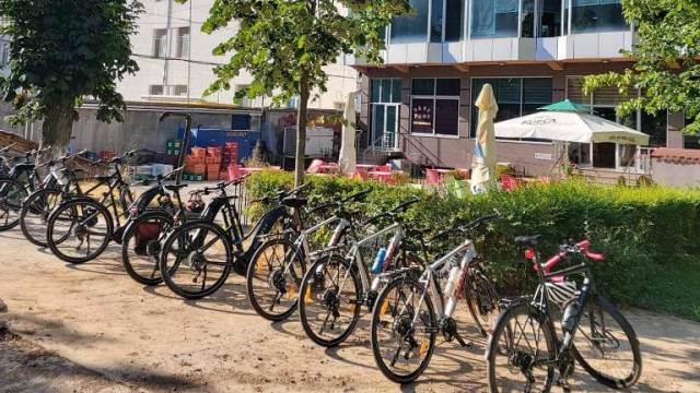 Cycle the Balkans