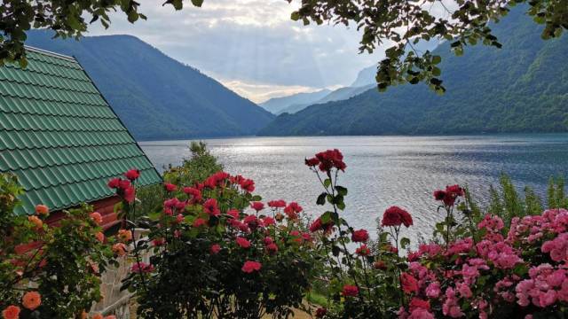Cycle the Balkans