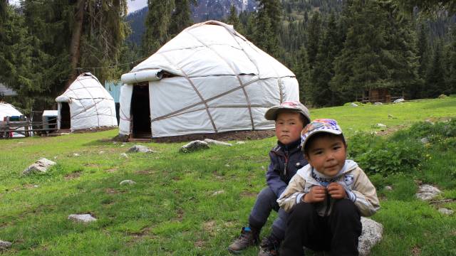 Djety Oguz yurt camp