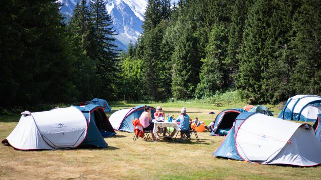 Comfortable camping and beautiful scenery on the Mont Blanc Circuit