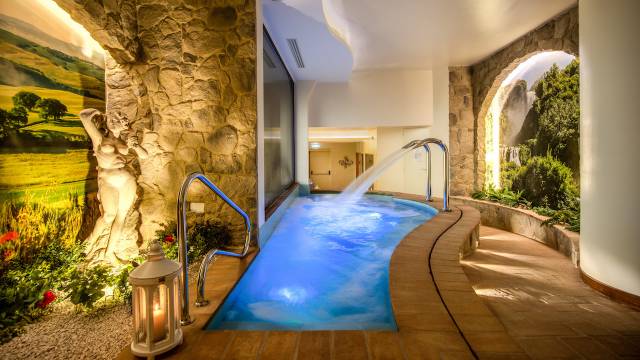 Rome, Assisi & Magical Umbria – Premium Adventure
