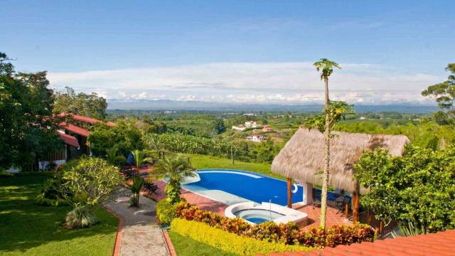 Colombia: Culture, Coffee & Caribbean